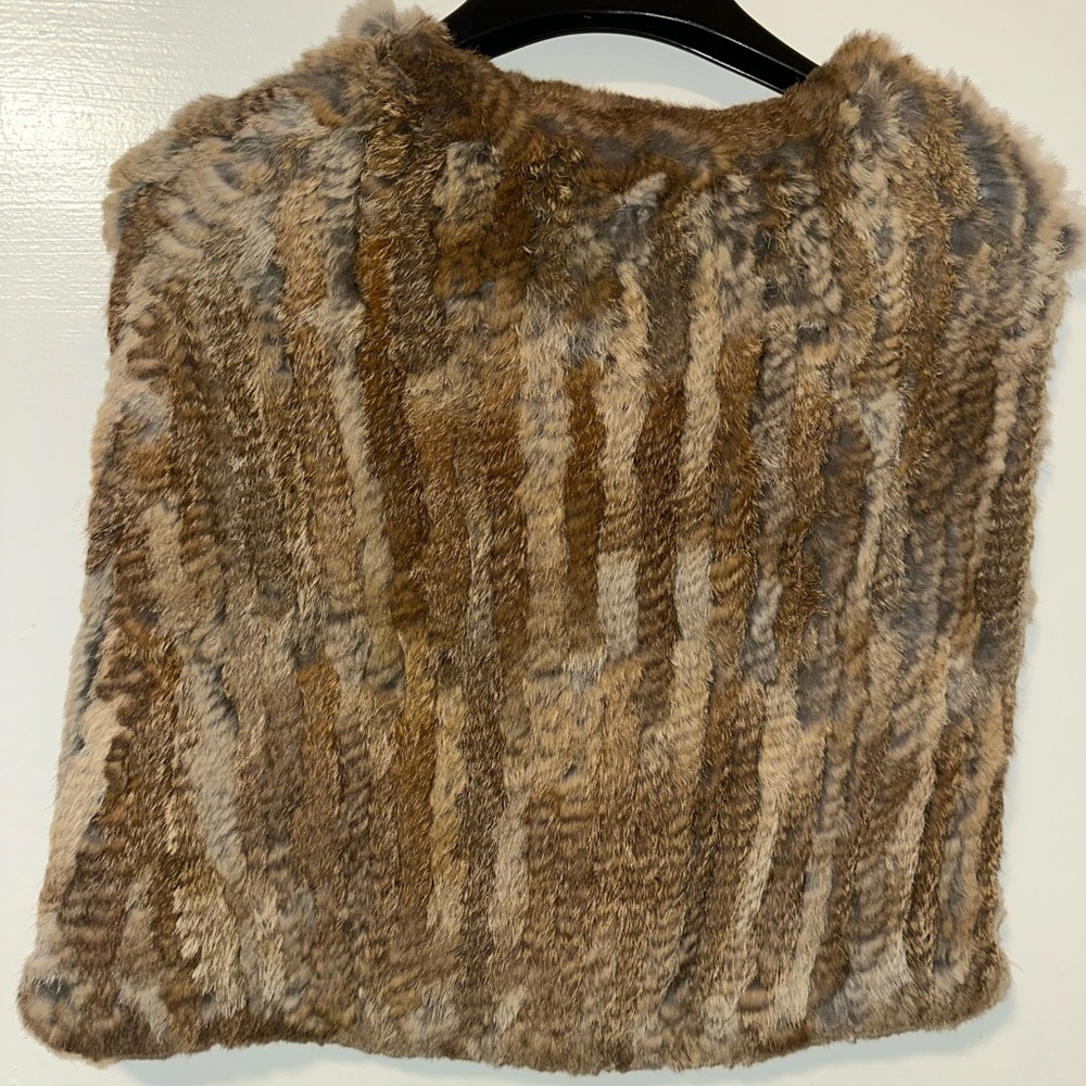 Love Token brown 100% Real Rabbit Fur wrap/collar. Size XS. New without tags